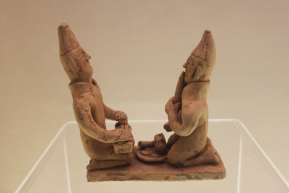 File:Western Jin Celadon Figures (10111627465).jpg