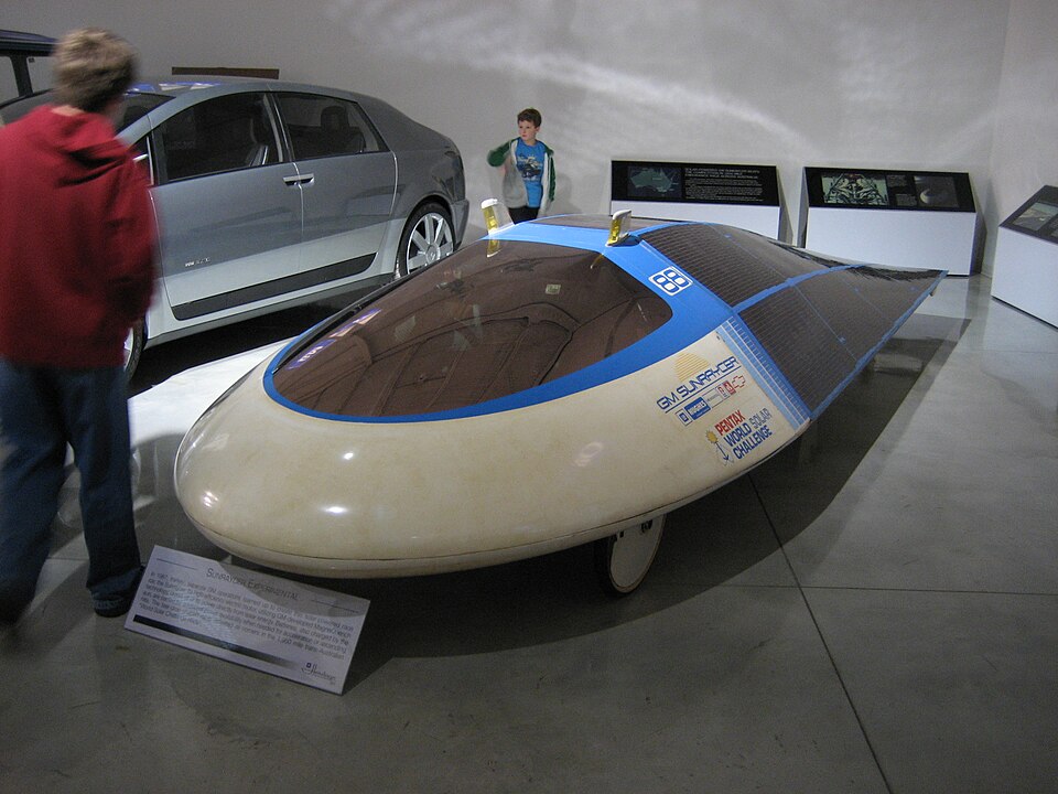 File:GM Sunraycer.JPG