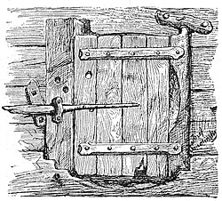 This door hinges on the stile and is called a haar-hung door.