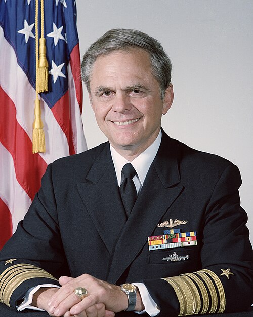 File:Kinnaird R. McKee DN-SC-86-01010.jpg