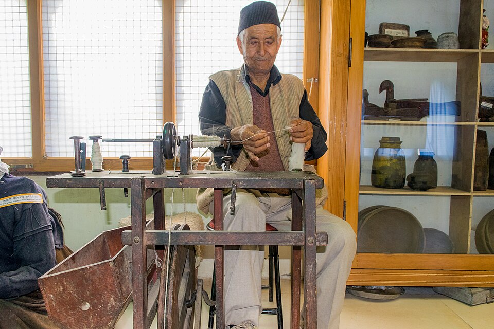 File:Munsiari DSC 7704 (32873389712) (2).jpg