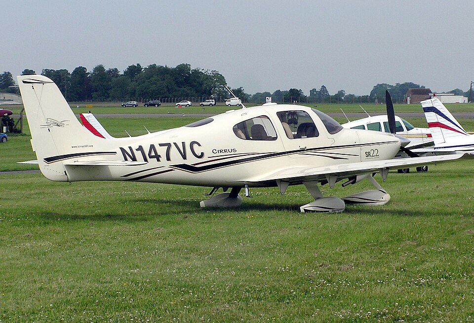 File:Cirrus.sr22.n147vc.arp.jpg