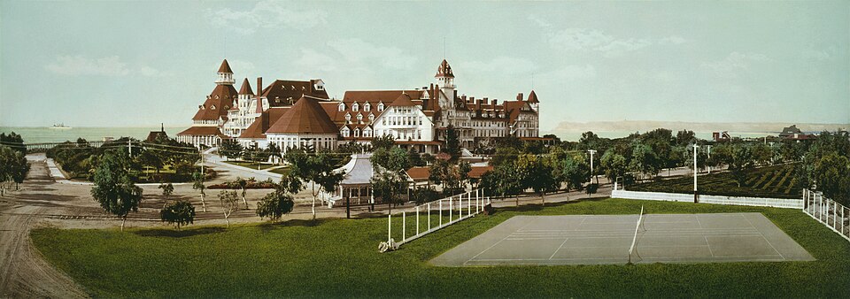 Hotel del Coronado, by William Henry Jackson (edited by Durova)