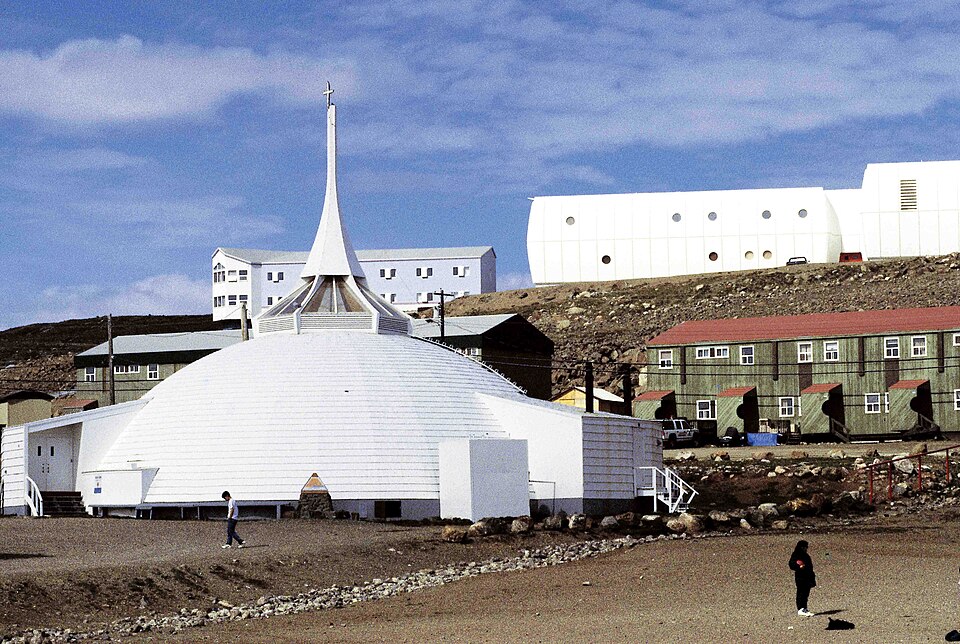 File:Iqaluit St Jude 1995-06-08.jpg