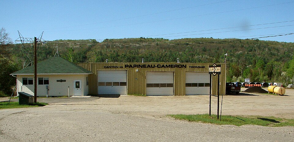 File:Papineau-Cameron ON 2.JPG