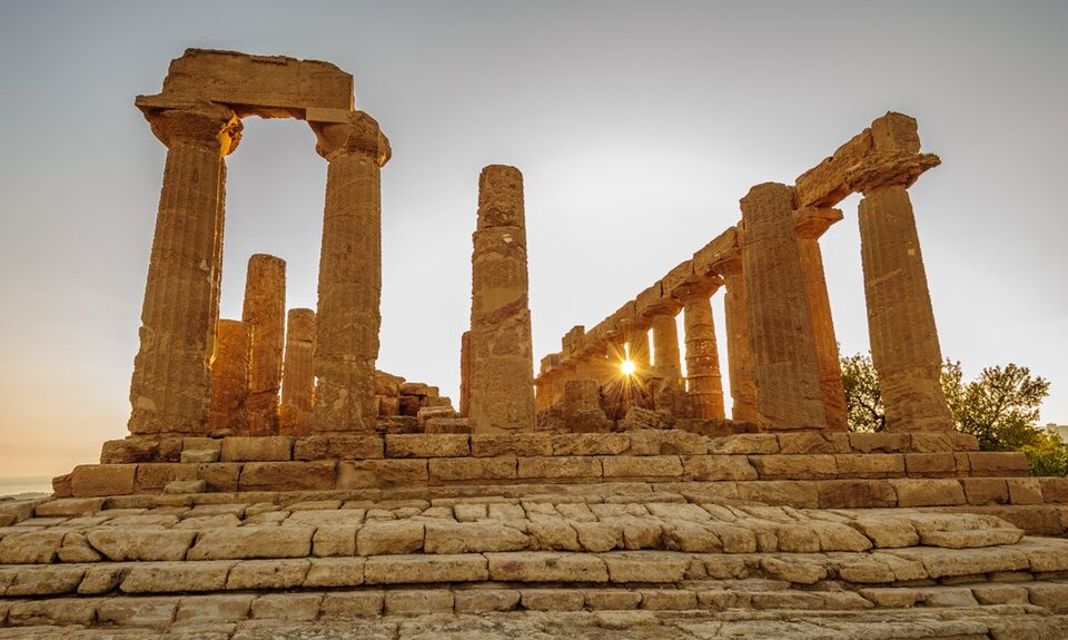 File:Valle dei Templi (9528024959).jpg