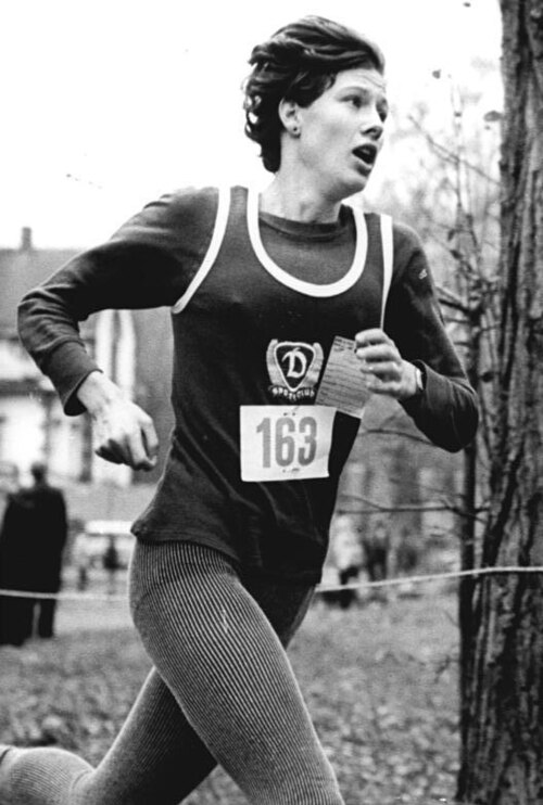 File:Bundesarchiv Bild 183-1986-1102-007, Kathrin Ullrich.jpg