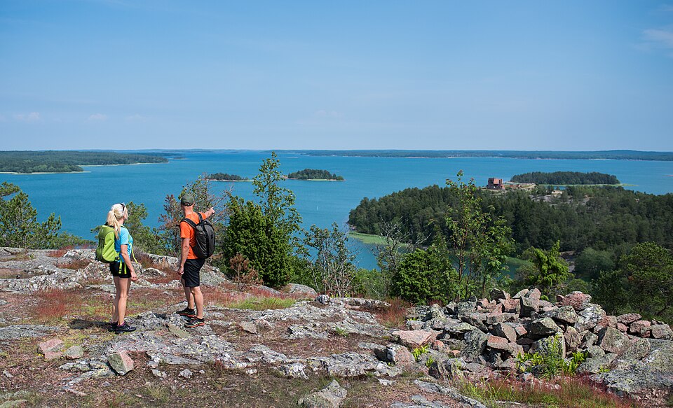 File:Vandring Åland.jpg