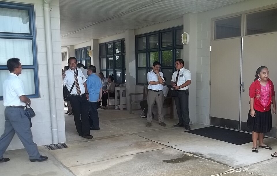 File:Saipan Sunday! (32453232450).jpg