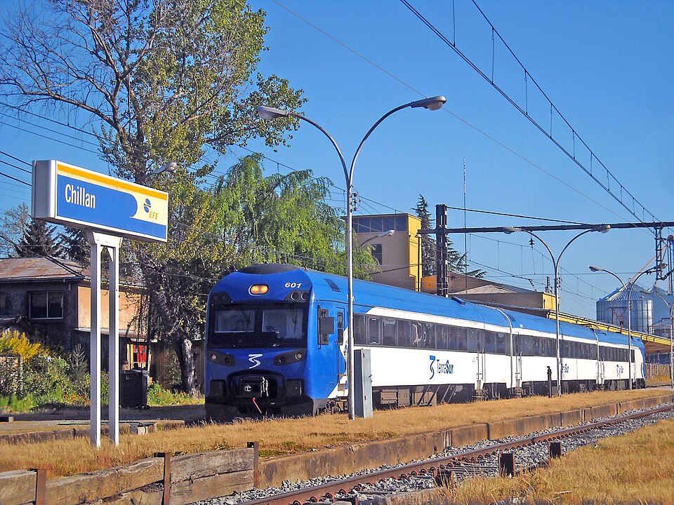 File:TerraSur estacion Chillan.jpg