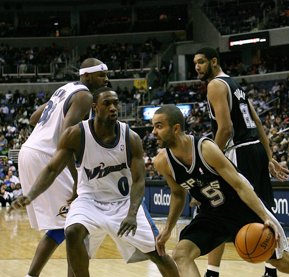 File:Tony parker spurs vs wizards.jpg