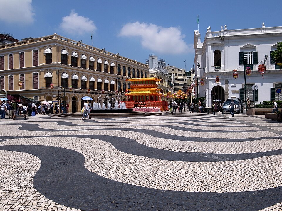 File:议事亭前地 - panoramio.jpg