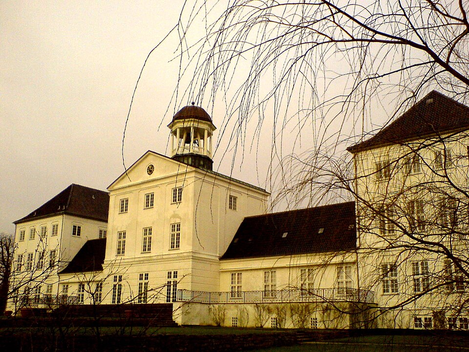 File:Grasten Slot.JPG