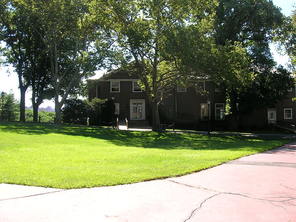 File:Jacobus Hall.JPG