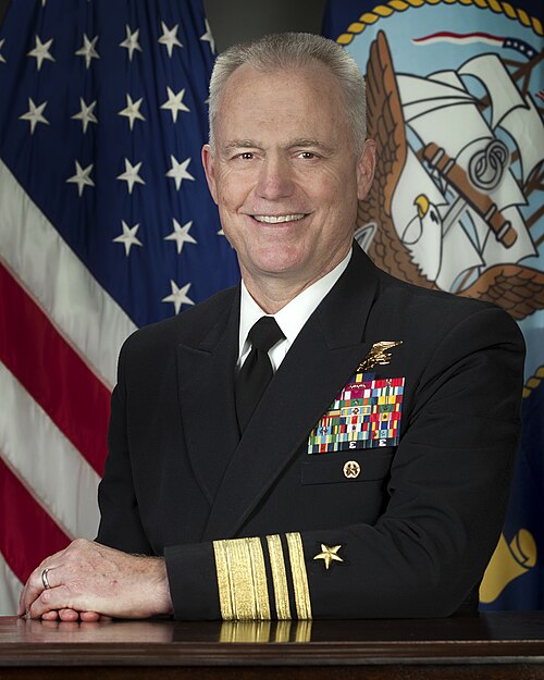 File:Vice Adm. P. Gardner Howe III.jpg