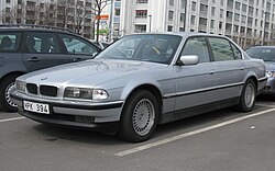 Pre-facelift front