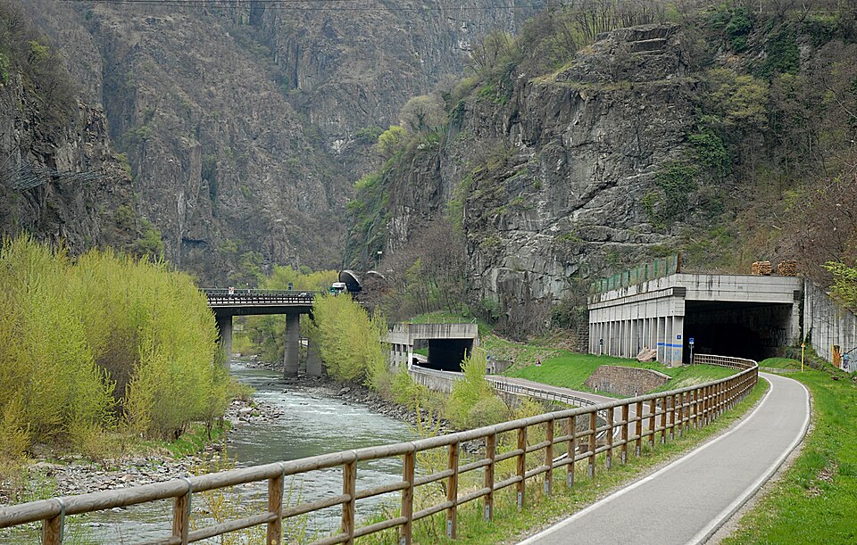 File:Eisacktal.JPG