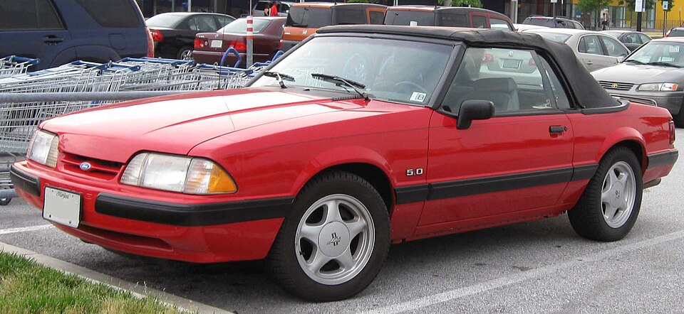 File:Ford Mustang convertible.jpg