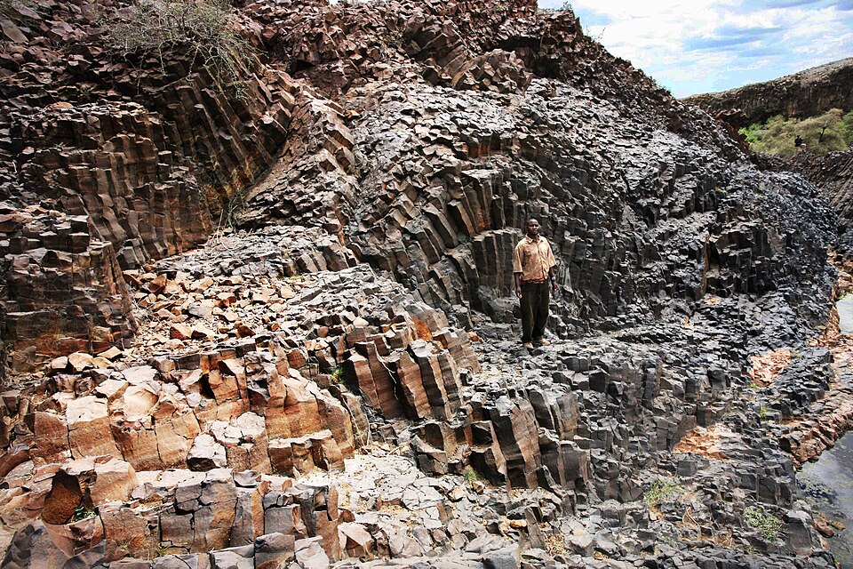File:Karsa basalt columns.jpg