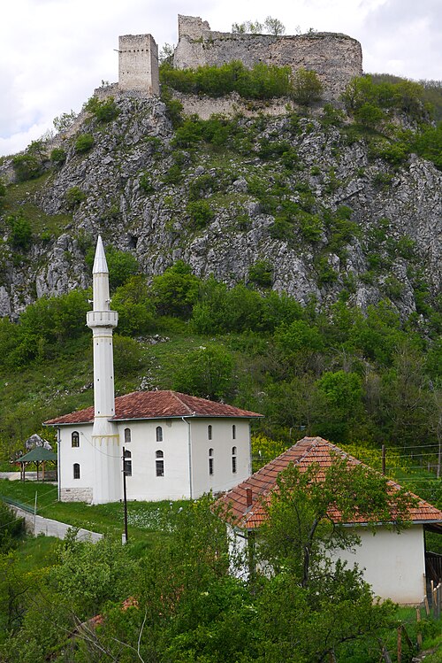 File:Milesevac Fortress.JPG