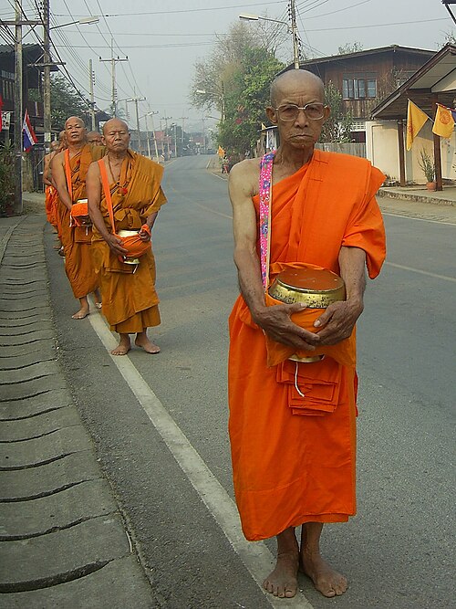 File:Watpailom 07.jpg