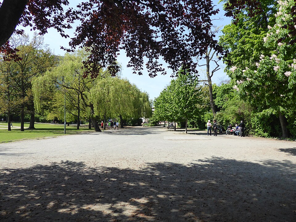 File:Wilmersdorf Preußenpark-04.jpg