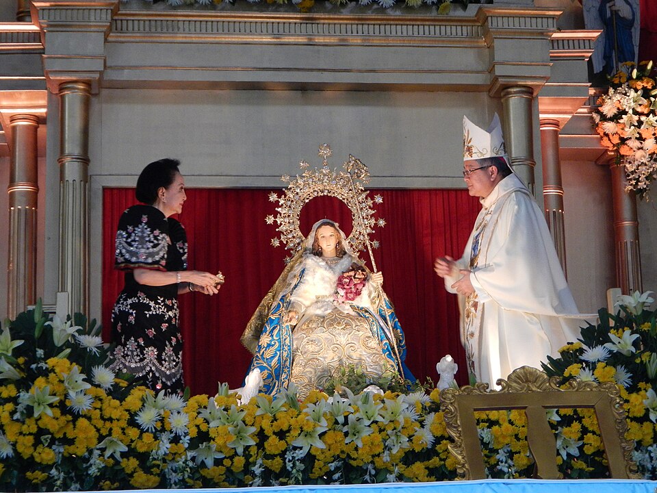 File:FvfGapanCoronation7538 01.JPG