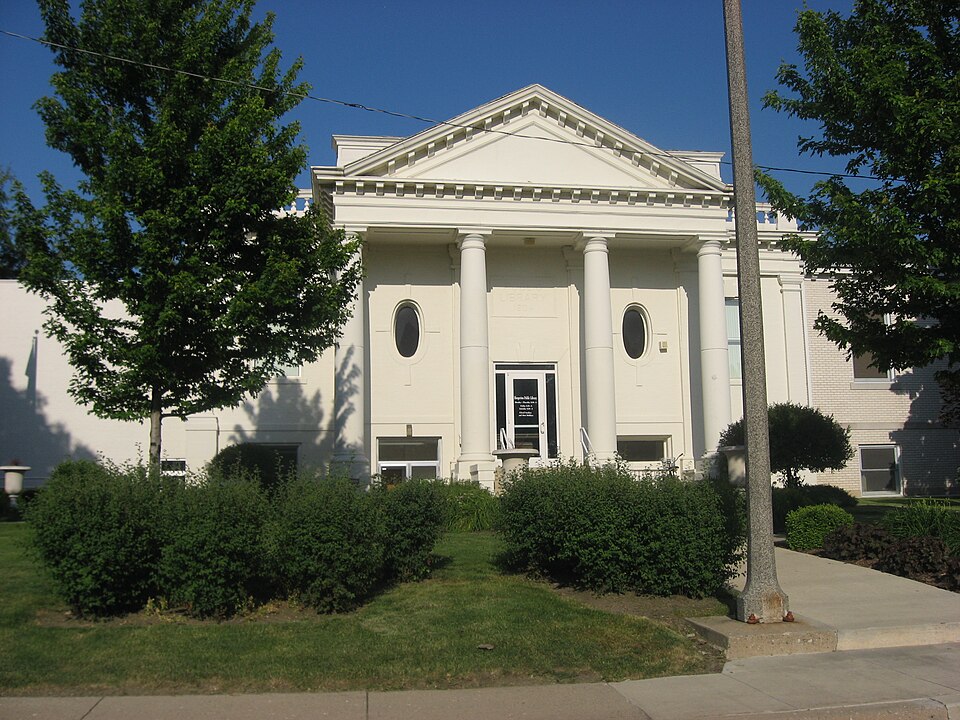 File:Hoopeston Carnegie Public Library.jpg