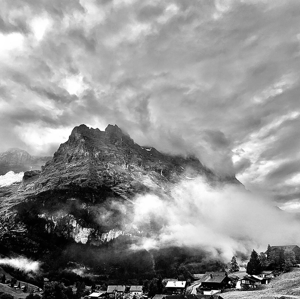 File:Mount Eiger cloudy.jpg