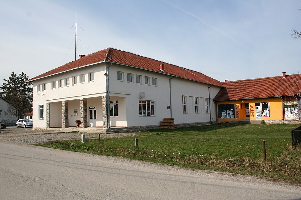 File:Pambukovica 003.jpg
