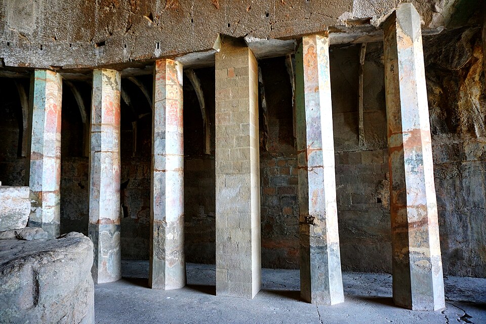 File:014 Pillars showing Paintings (34085568815).jpg
