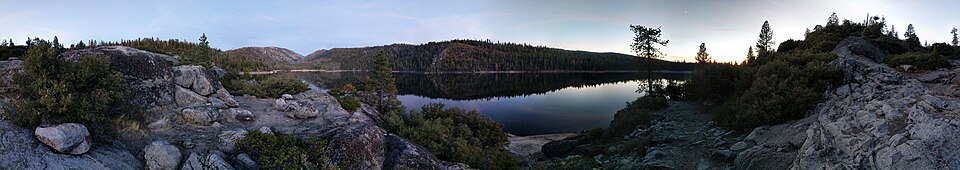 File:Pinecrest Lake California 4.jpg