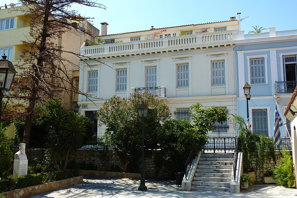 File:Plaka district-Athens 12.JPG