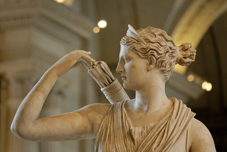 File:Detail Diana Versailles Louvre Ma589.jpg