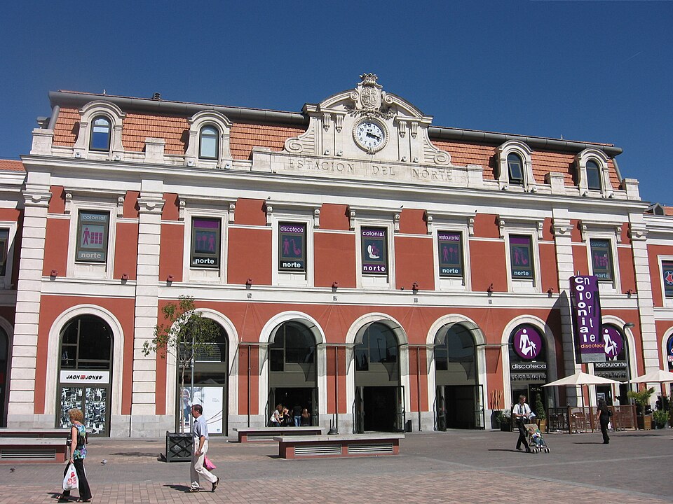 File:Estación del Norte.jpg