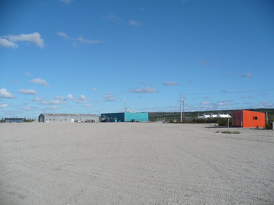 File:LG-4 Airport - panoramio.jpg