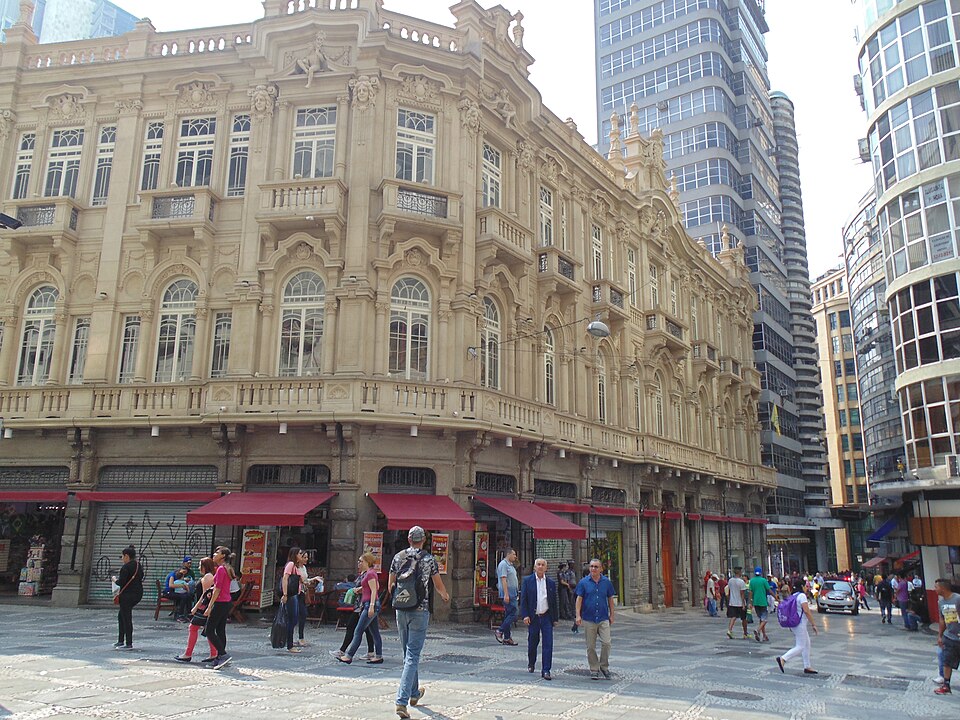 File:Palacete Tereza Toledo Lara 09.jpg