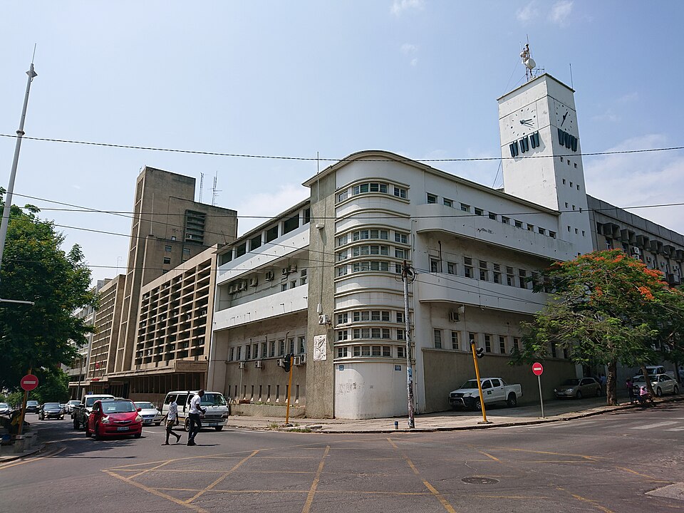 File:Telecomunicações de Moçambique building in Maputo.jpg