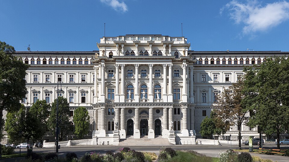 File:Wien 01 Justizpalast a.jpg