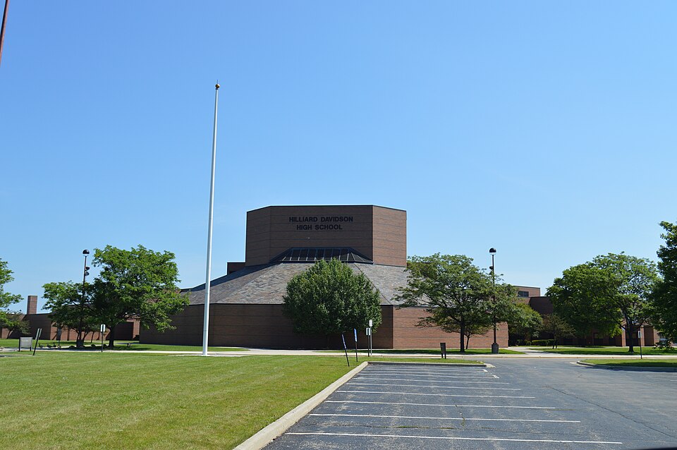 File:Hilliard Davidson High School.JPG