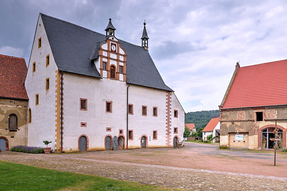 File:Leisnig-KlosterBuch-Gutskapelle-IMG 3305+2-26-06-2021-1255.jpg