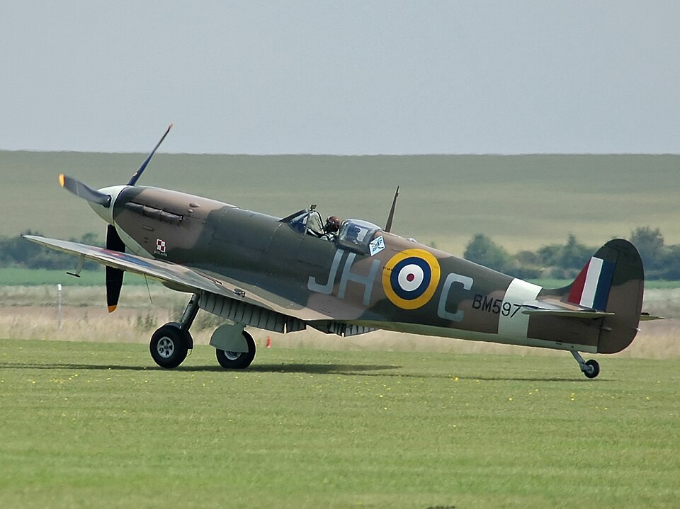 File:Spitfire F VB BM597.jpg