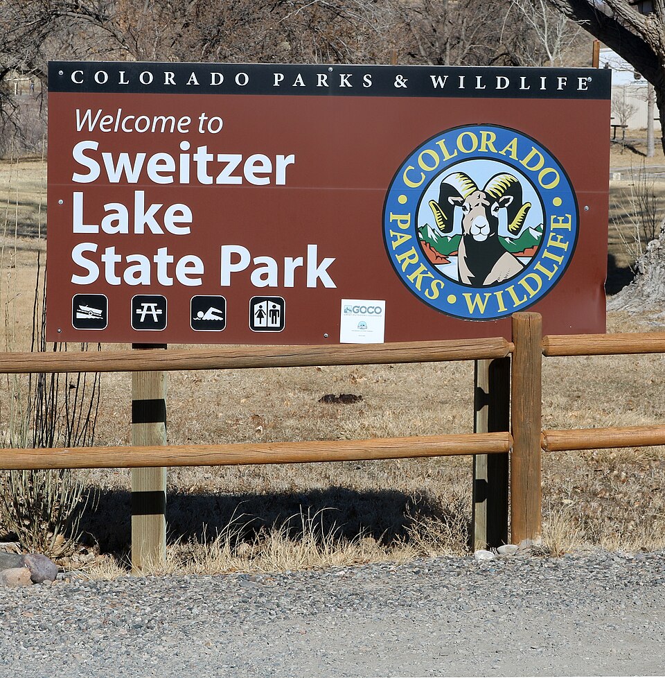 File:Sweitzer Lake State Park sign.JPG