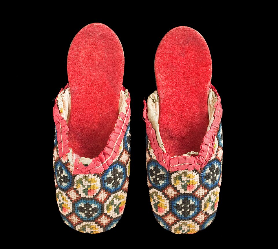 File:Boy's Slippers Berlin Wool Work.jpg
