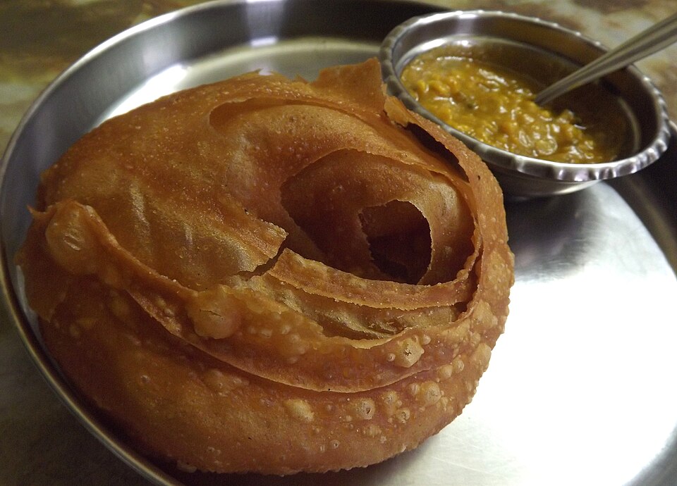 File:Dhakai Paratha with Bengal Gram.JPG