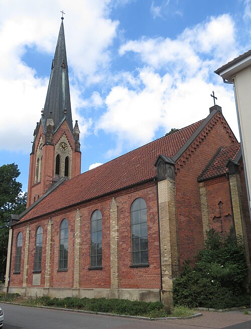 File:CelleNeuenhäuserKirche2.jpg