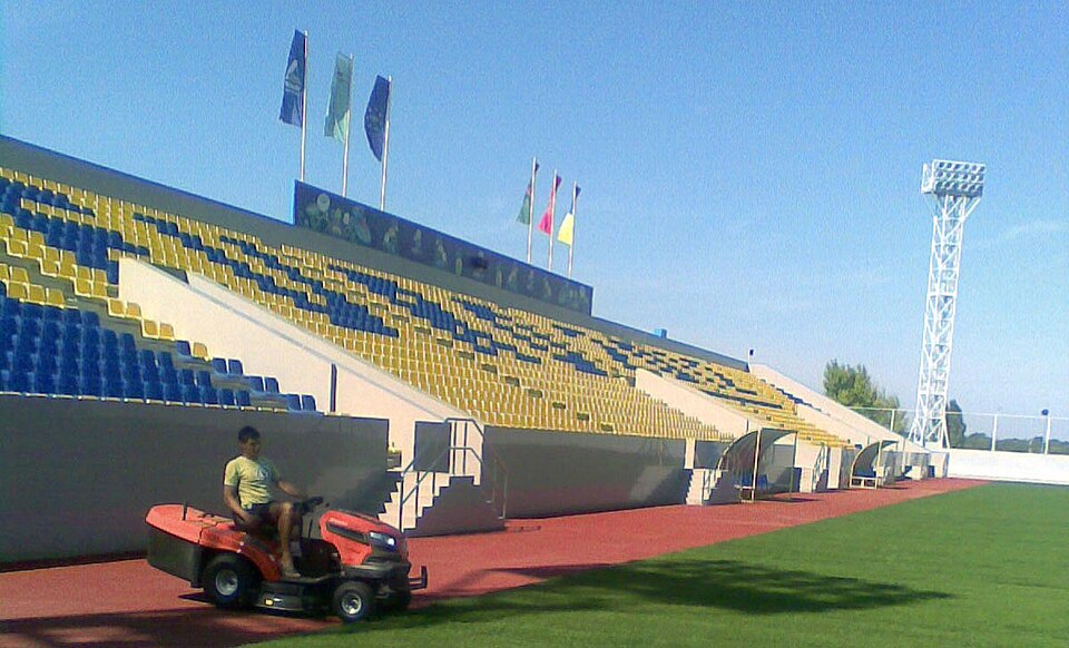 File:Kharkiv Soniachnyi Stadium4.jpg