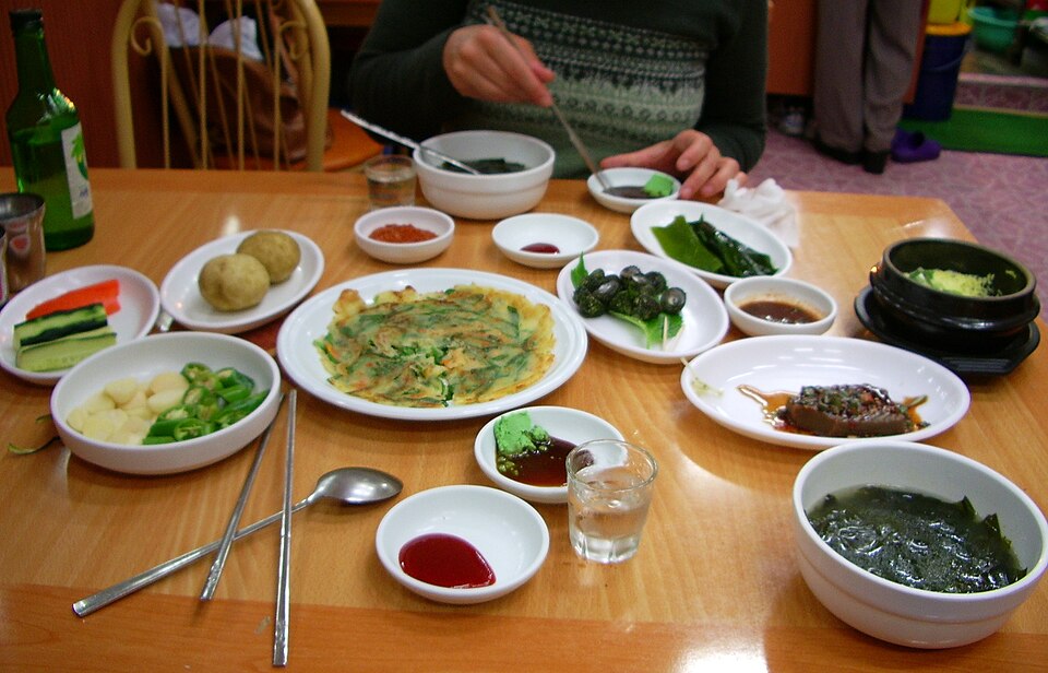 File:Korean food 3.JPG