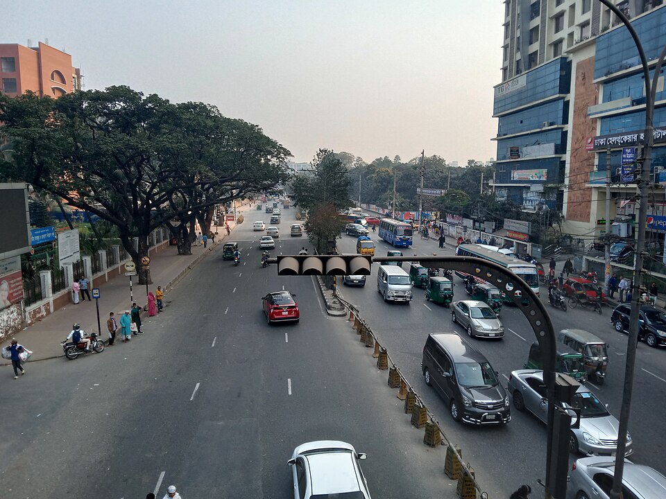 File:Mirpur Road Shyamoli.jpg