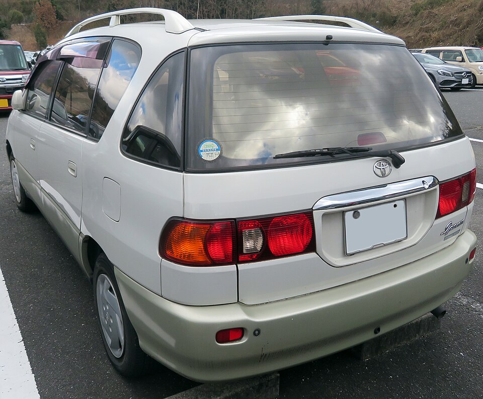 File:Toyota Ipsum L-Selection rear.jpg